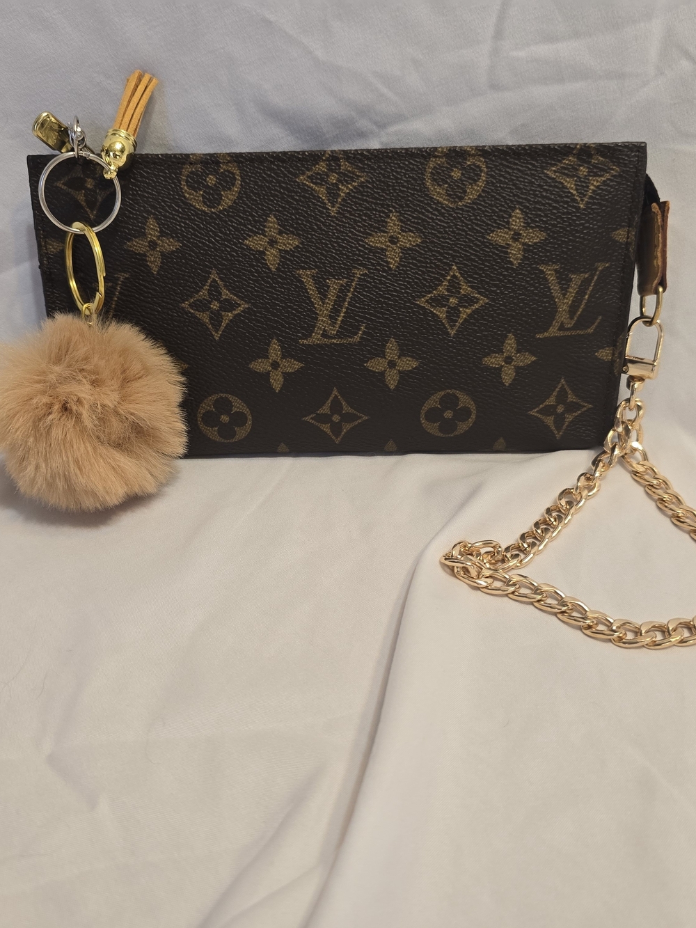 Louis Vuitton Monogram Canvas Zip Pochette Wristlet Beige Interior-Vintage
